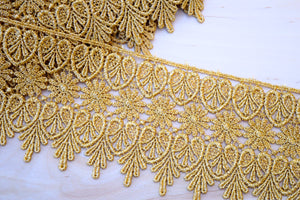1 Yard 3.5" Fabienne's Metallic Gold Venice Lace Trim with Flower, Hearts and Leaves