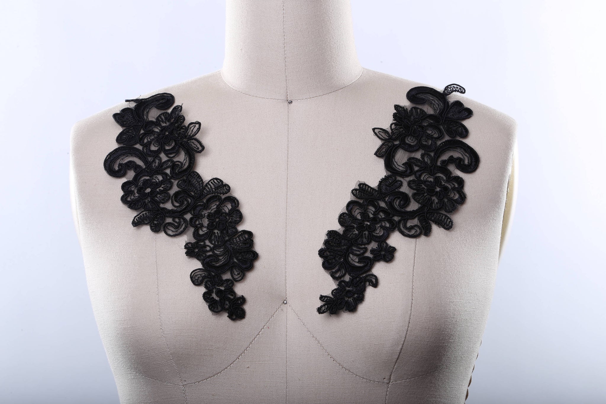 1 Pair Black or White Flowers and Swirls Mirrored Shape Alencon Lace Patch Applique