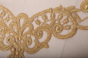 1 Metallic Gold or Silver Rounded Edges Venice Lace Patch Applique