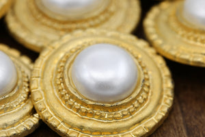 4 Gold Base with Ivory Pearl Plastic Button