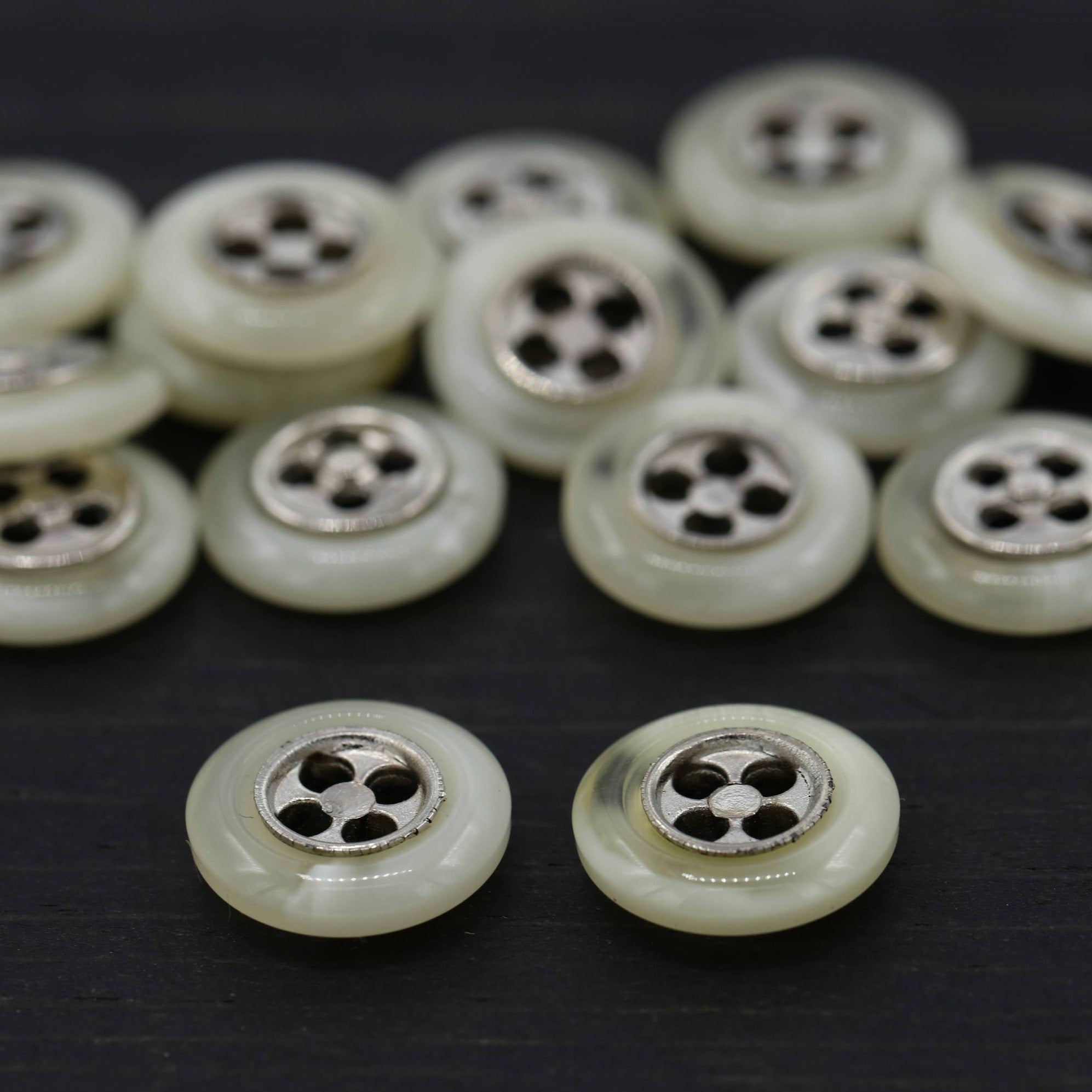 12 Plastic Beige Button with Silver Metal Center