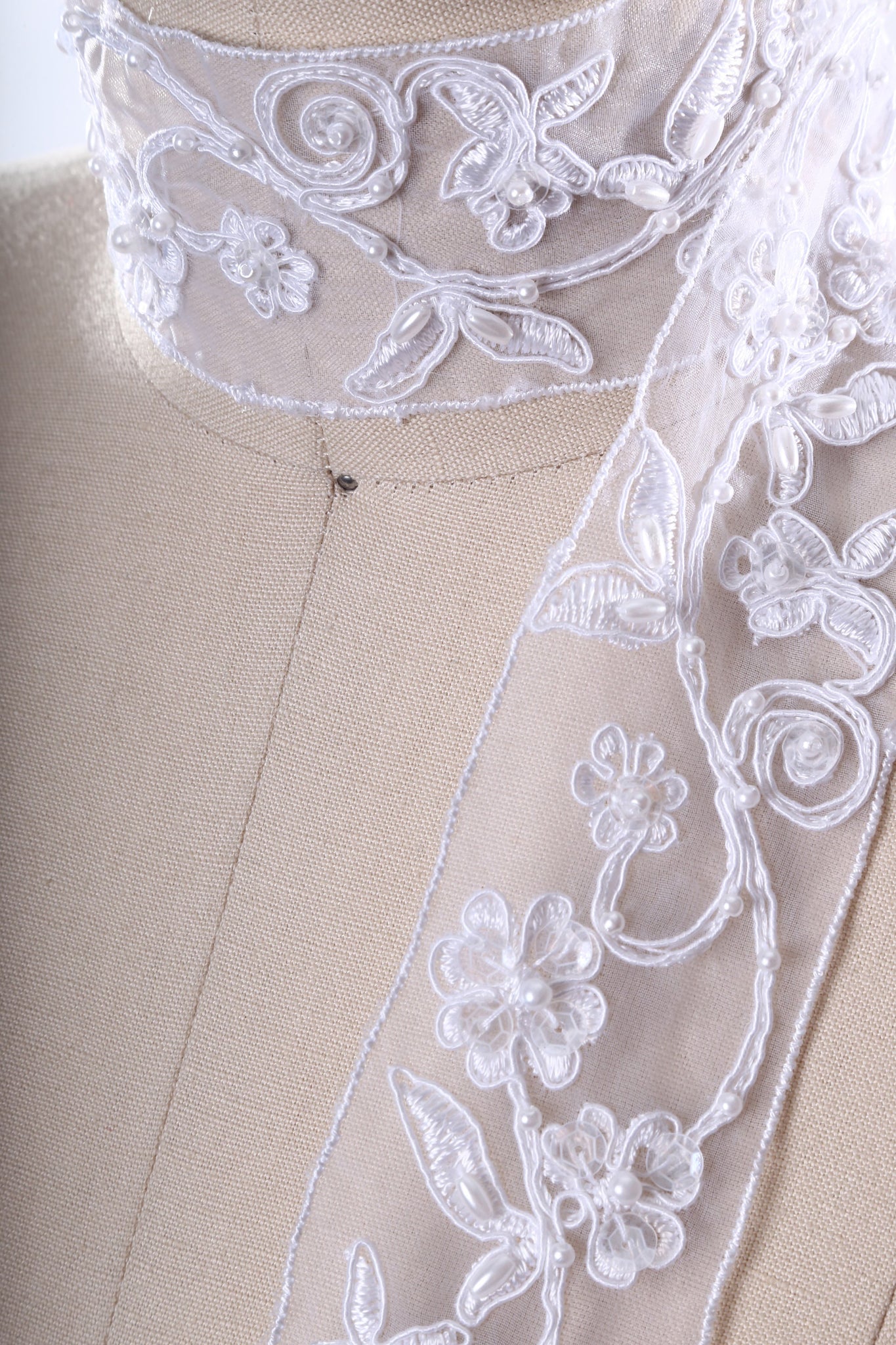 1 Yard White Beaded Flower and Swirl Delicate Chiffon Bridal Versatile Lace Trim