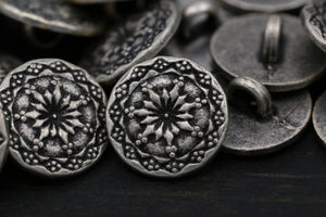 4 Antique Silver Vortex of Flowers Design Metal Button