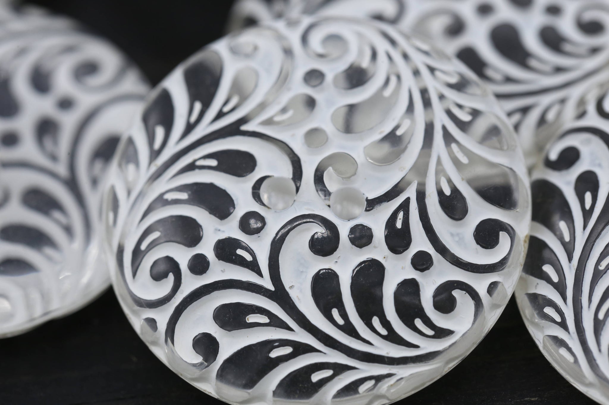 4 White and Clear Paisley Design Plastic Button
