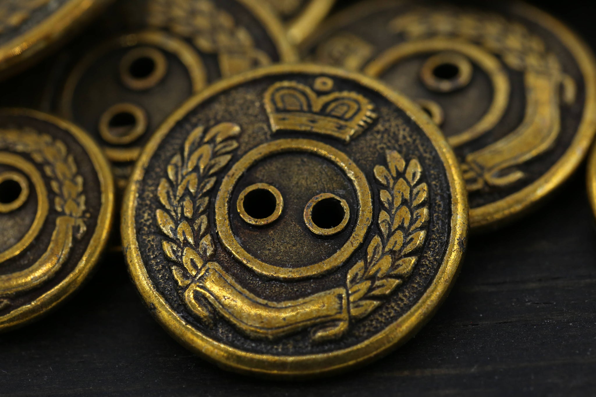 12 Bronze Antique Brass Crown Reef Flat Button