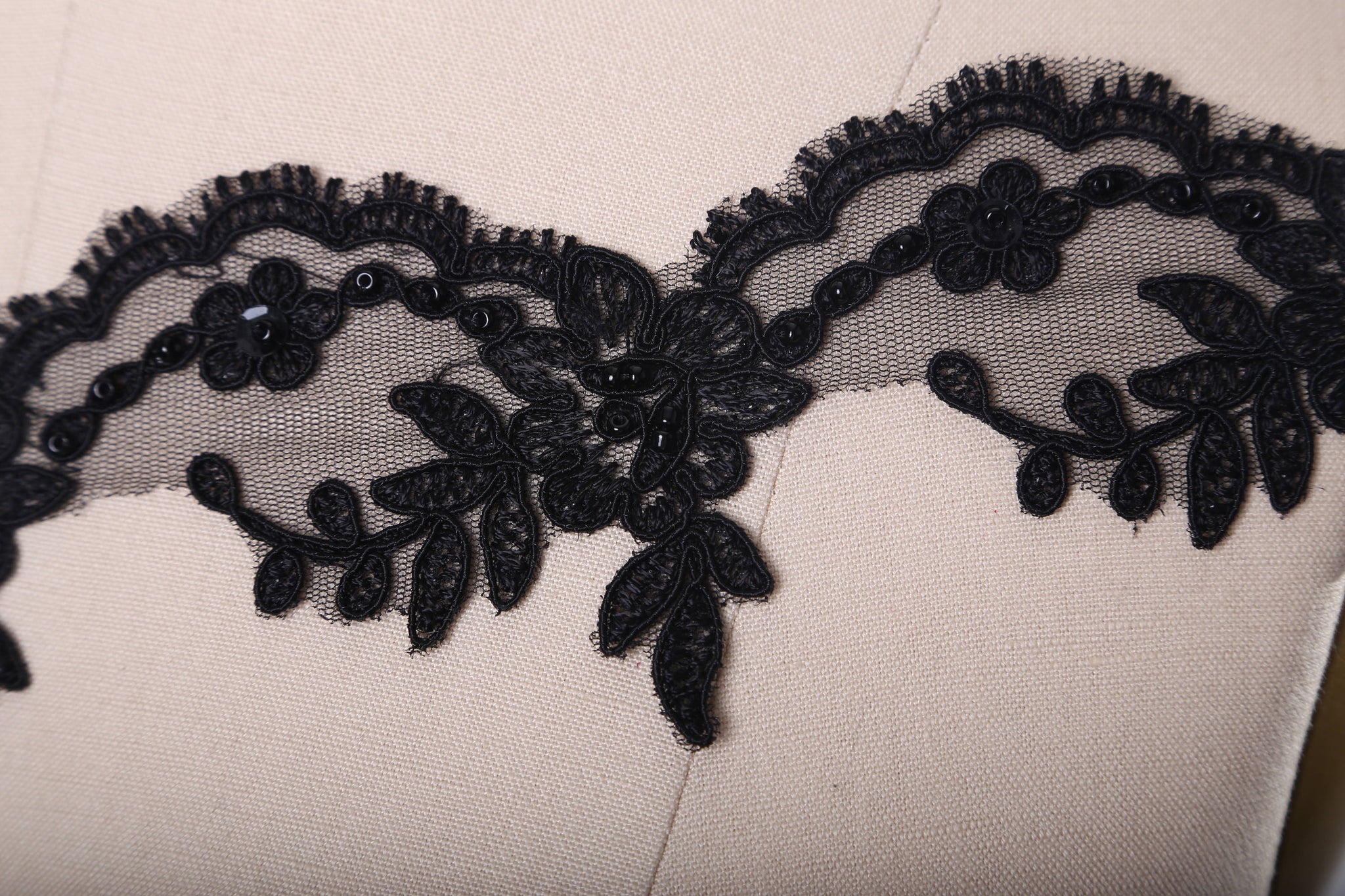 1 Yard Scalloped Embroidered Black Vintage Beaded Lace Trim