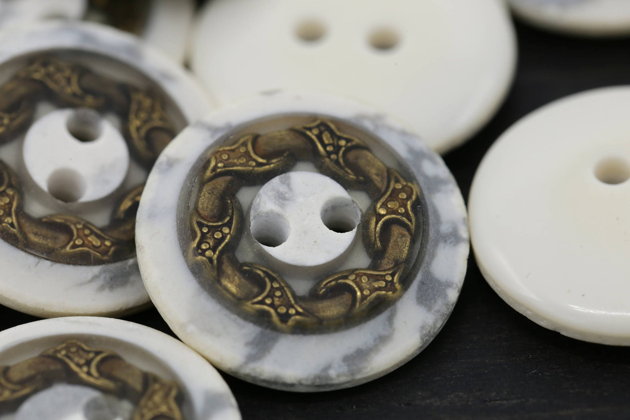 12 Carrera Marble Effect Plastic Button