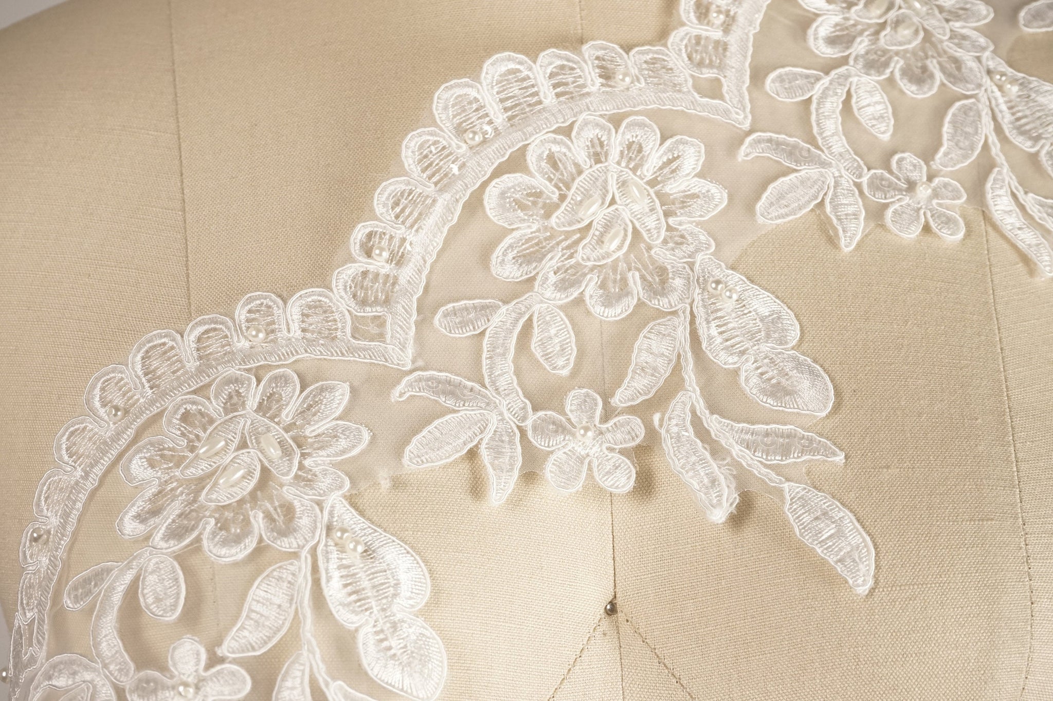 1 Yard 6" or 4" White and Gold Beading Descending Leafs Large Rose Bridal Veil Scalloped Lace Trim