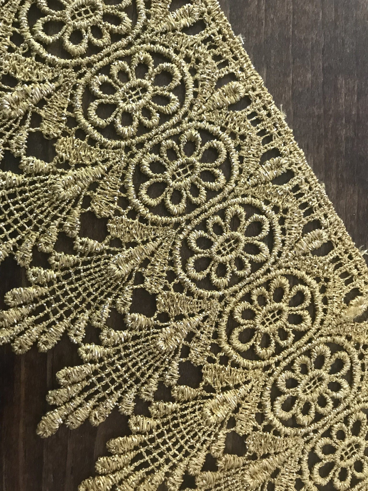 1 Yard 4" Gold Venice Lace Flower and Leaf Trim