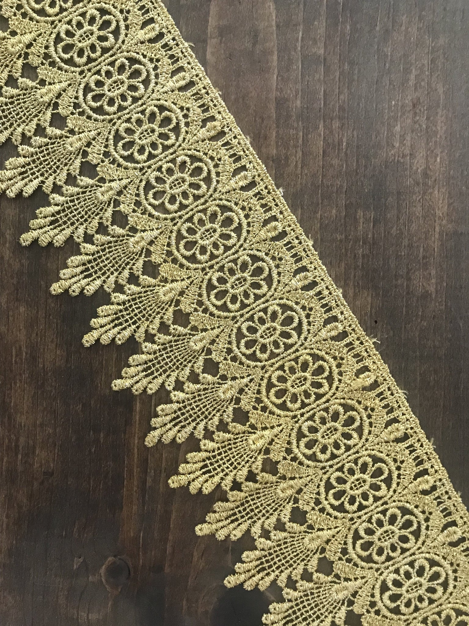 1 Yard 4" Gold Venice Lace Flower and Leaf Trim