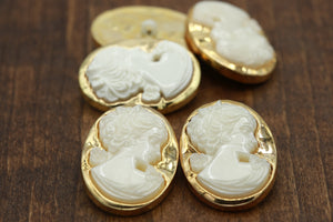 1 Cameo Gold Background With Ivory Female Face Plastic Button