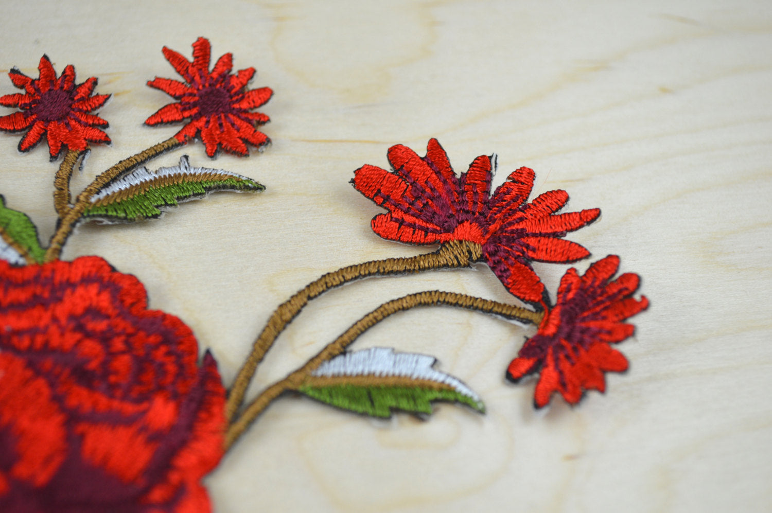 1 Realistic Red Motif of Rose in Bush Embroidery Patch